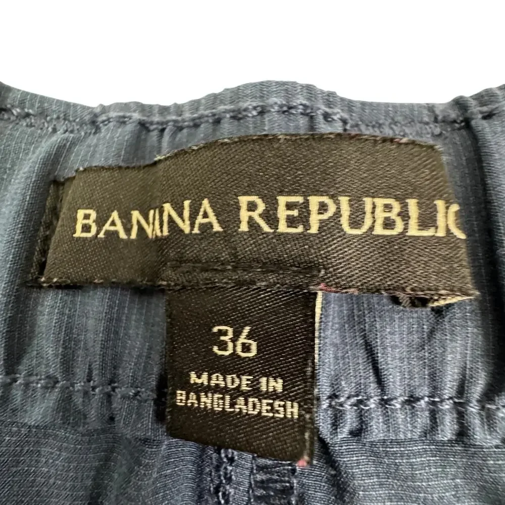 Banana Republic Tech Lightweight Quick Dry Flat Front Shorts Men's Size 36